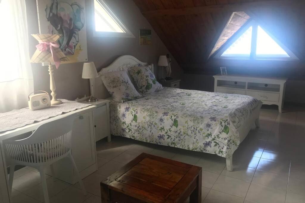 St Leu -Villa D'Artiste, Superbe Vue Mer, Piscine Chauffee サン・ル エクステリア 写真